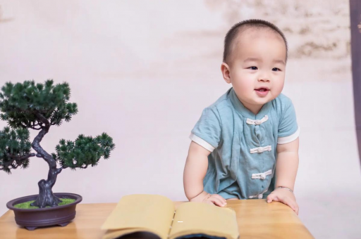商洛宝宝脸上小白点